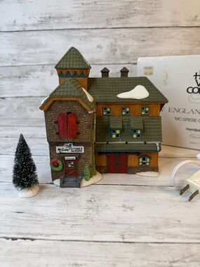 Dept 56 Heritage New England Village McGrebe Cutters & Sleighs #5640-5 With Box